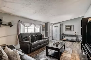 17510 E Coolidge Pl, Aurora, CO 80011 - Photo 5