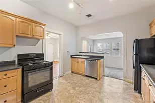1532 N Chestnut St, Colorado Springs, CO 80907 - Photo 7