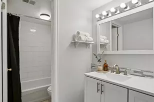 3141 S Tamarac Dr, Denver, CO 80231 - Photo 9