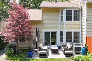 1566 S Trenton Ct, Denver, CO 80231 - Photo 29