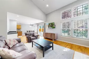 1566 S Trenton Ct, Denver, CO 80231 - Photo 3