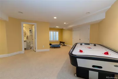 4056 S Liverpool Way, Aurora, CO 80013 - Photo 31