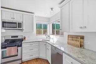 1055 S Garfield St, Denver, CO 80209 - Photo 5