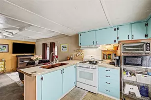 215 Cheyenne St, Golden, CO 80403 - Photo 9