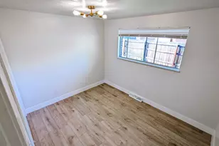 616 Goss Dr, Longmont, CO 80504 - Photo 9