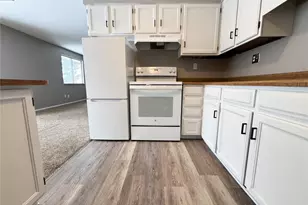 8870 W Jewell Ave, Lakewood, CO 80232 - Photo 11