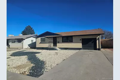 2128 Oakwood Lane, Pueblo, CO 81005 - Photo 1