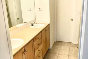 200 N Pearl St, Denver, CO 80203 - Photo 13