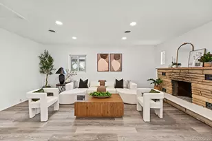 919 Troy St, Aurora, CO 80011 - Photo 9