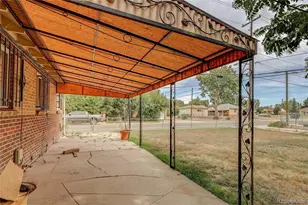 3398 Newport St, Denver, CO 80207 - Photo 29