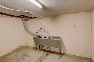 3398 Newport St, Denver, CO 80207 - Photo 27