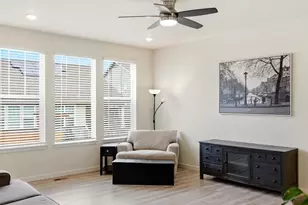 1006 S Eaton Park Ct, Aurora, CO 80018 - Photo 9