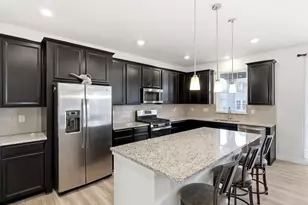 1006 S Eaton Park Ct, Aurora, CO 80018 - Photo 3