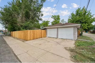 9801 E 8th Avenue, Aurora, CO 80010 - Photo 17