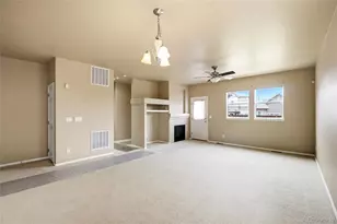 25107 E Canal Pl, Aurora, CO 80018 - Photo 11