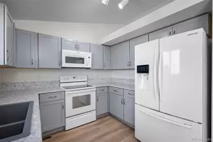 4542 S Gibraltar St, Centennial, CO 80015 - Photo 9