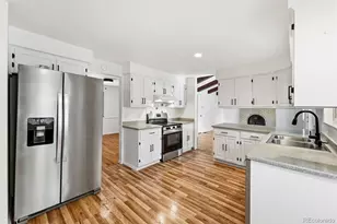 2953 S Verbena Way, Denver, CO 80231 - Photo 11