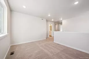 4719 N Valdai Ct, Aurora, CO 80019 - Photo 11