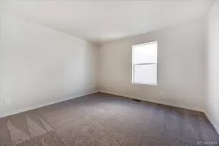 4719 N Valdai Ct, Aurora, CO 80019 - Photo 15