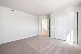 4719 N Valdai Ct, Aurora, CO 80019 - Photo 13