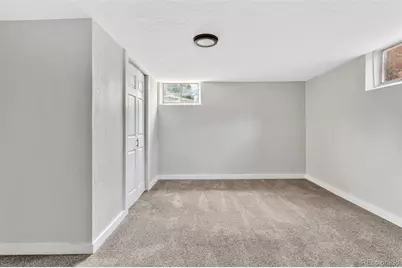 1075 Kingston Street, Aurora, CO 80010 - Photo 17