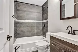 1075 Kingston St, Aurora, CO 80010 - Photo 9