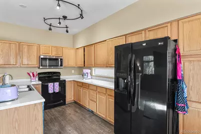 10156 Wyandott Circle N, Thornton, CO 80260 - Photo 13