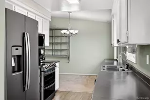 1013 Sable Blvd, Aurora, CO 80011 - Photo 13