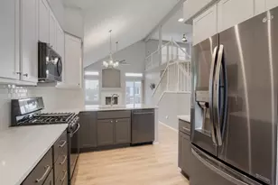 24625 E Chenango Dr, Aurora, CO 80016 - Photo 5