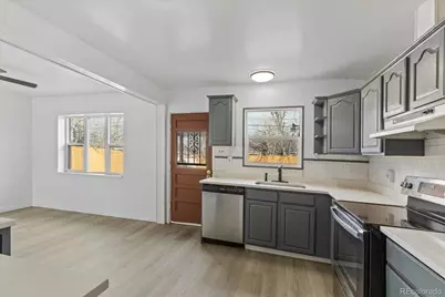 938 Salem Street, Aurora, CO 80011 - Photo 9