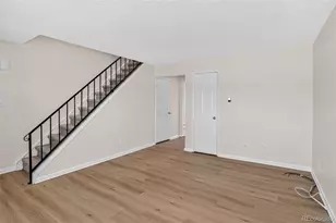 956 S Iola St, Aurora, CO 80012 - Photo 5