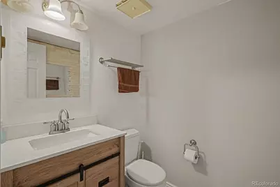1032 S Ventura Way, Aurora, CO 80017 - Photo 15