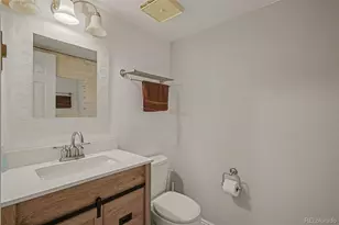1032 S Ventura Way, Aurora, CO 80017 - Photo 15