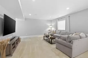 21926 E Tufts Cir, Aurora, CO 80015 - Photo 27