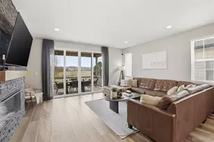 21926 E Tufts Cir, Aurora, CO 80015 - Photo 5