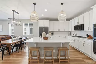 21926 E Tufts Cir, Aurora, CO 80015 - Photo 9