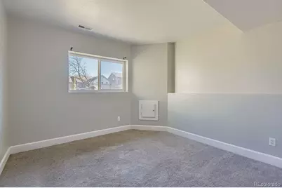 4925 Freeport Way, Denver, CO 80239 - Photo 15