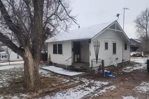 148 W Elm St, Elizabeth, CO 80107 - Photo 3