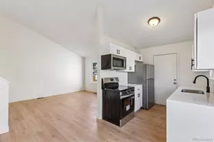 17406 E Temple Dr, Aurora, CO 80015 - Photo 9