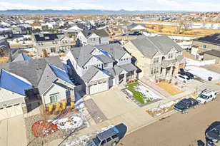 5017 Liverpool St, Denver, CO 80249 - Photo 5