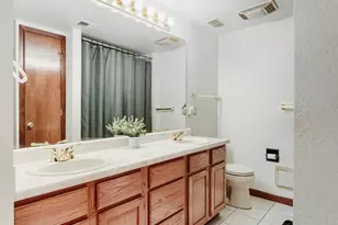 2350 E Nichols Pl, Centennial, CO 80122 - Photo 23