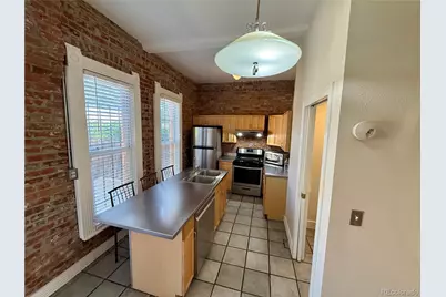2431 Tremont Place, Denver, CO 80205 - Photo 3