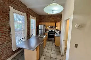 2431 Tremont Pl, Denver, CO 80205 - Photo 3