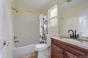 5704 S Genoa Ct, Aurora, CO 80015 - Photo 19