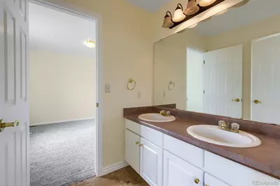 5704 S Genoa Court, Aurora, CO 80015 - Photo 21