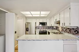 7066 S Knolls Way, Centennial, CO 80122 - Photo 11