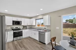 4784 Fraser Wy, Denver, CO 80239 - Photo 9
