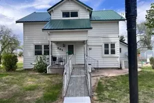 201 E 4th Ave, Otis, CO 80743 - Photo 1