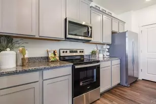 7307 27th St, Greeley, CO 80634 - Photo 9