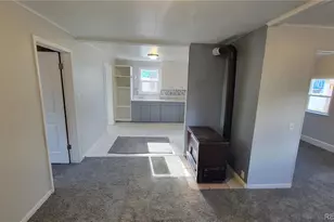 221 Spruce St, Julesburg, CO 80737 - Photo 5